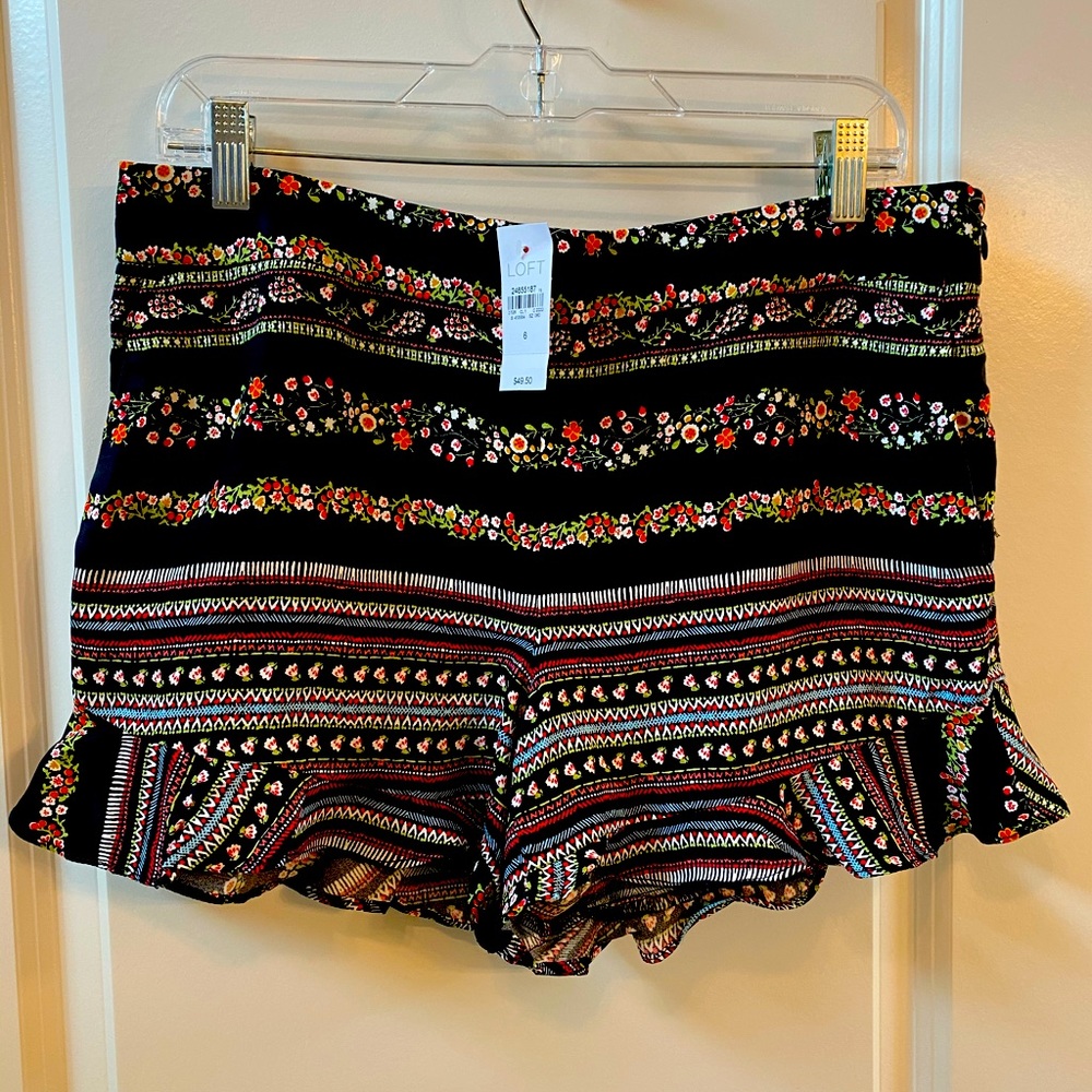 LOFT short with cute ruffle detail
